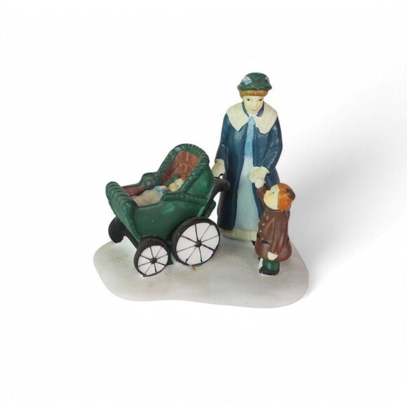 Department 56 Heritage Village Collection "Busy Sidewalks" 4 Ceramic Figurines - Picture 4 of 6